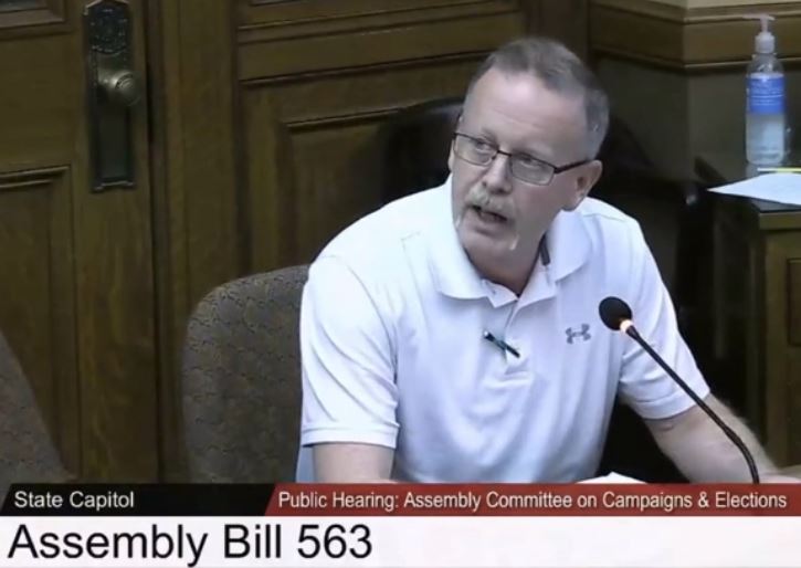 Mr. Liddicoat goes to Madison SaltwaterTea